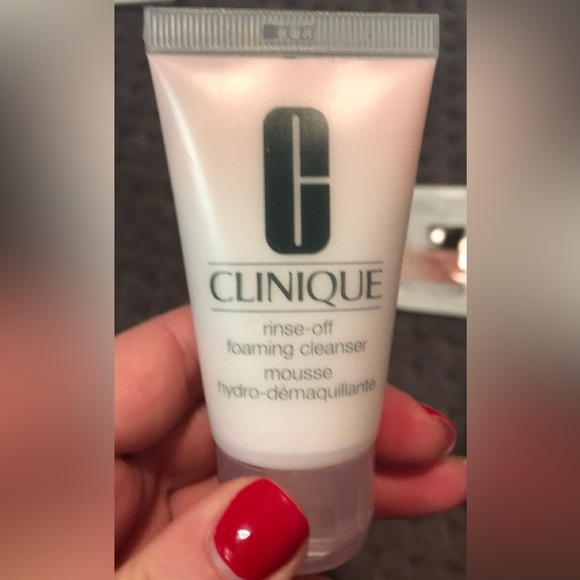 Clinique sample bundle - Picture 2 of 8